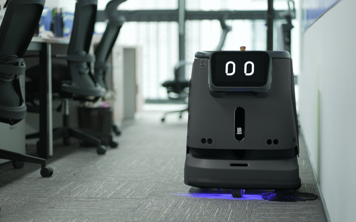Robotic cleaning in offices